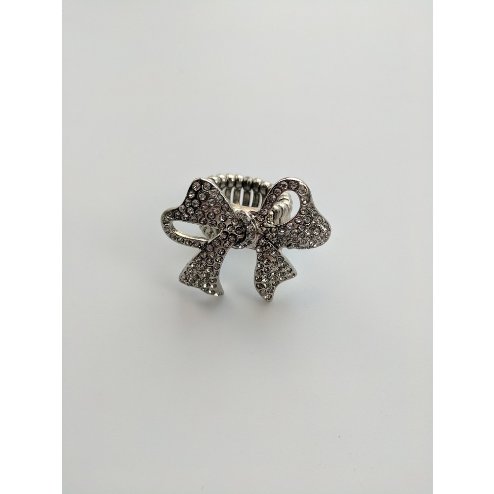 Bow Rhinestone Ring